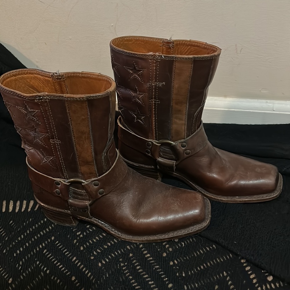 The Frye Americana Anniversary Boot - Picture 2 of 6